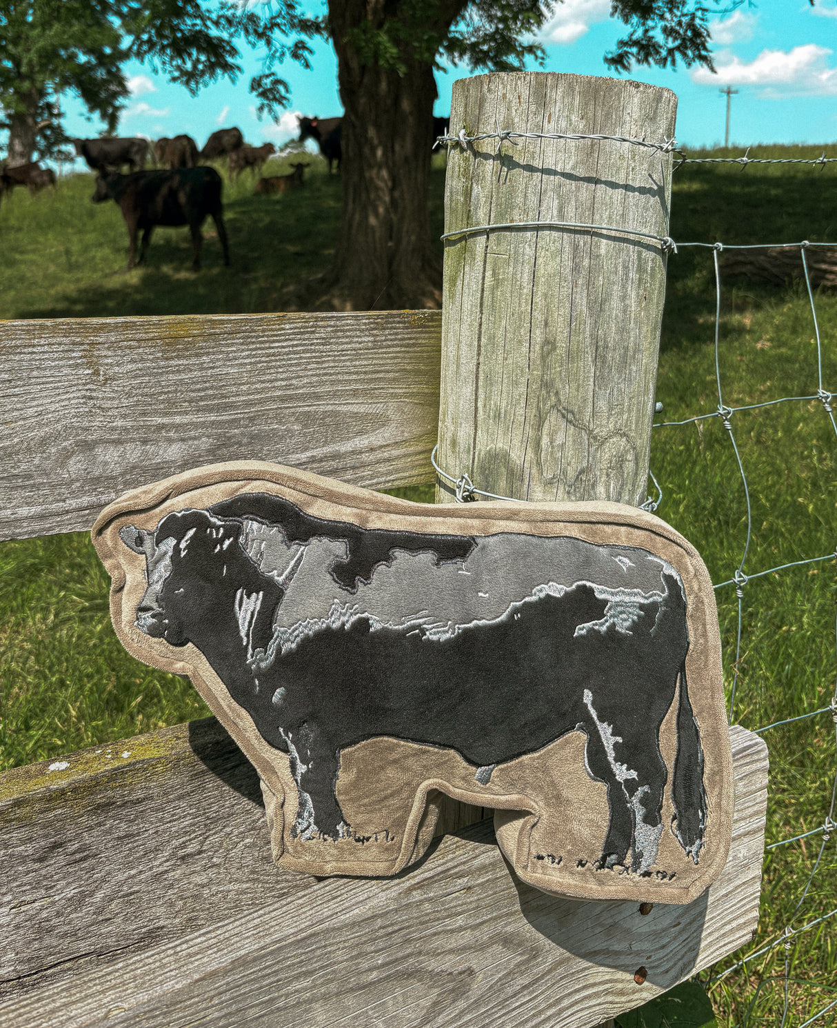 The Show Stopper Cattle Pillow