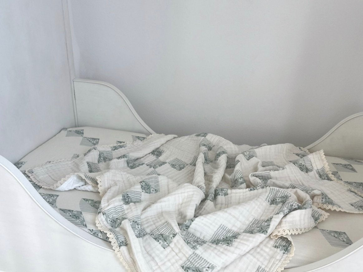 Farmhouse Quilt Crib Sheet